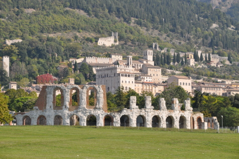 Foto Teatro Romano a Gubbio